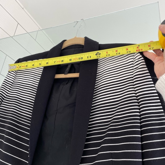 BCBG MaxAzria NWOT. Never worn❤️ - Picture 2 of 4